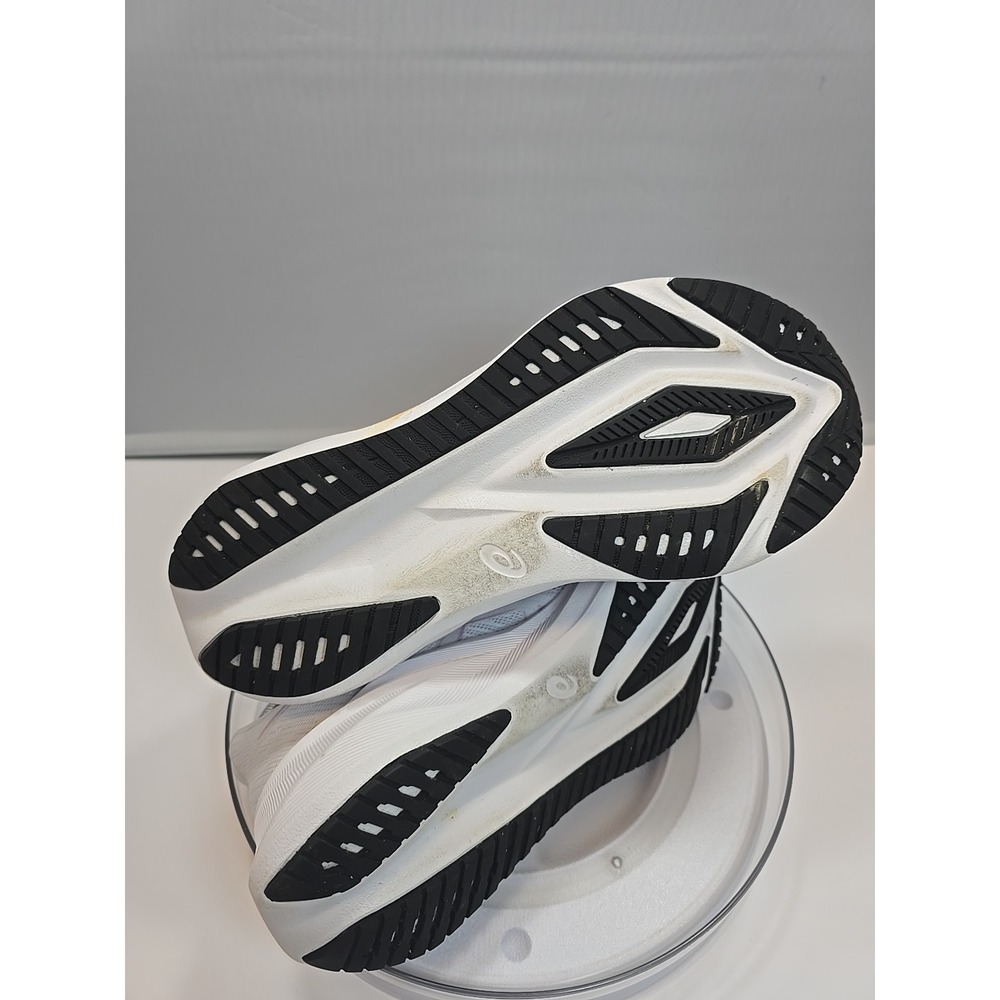 WOMENS 9.5 ASICS Versablast 4 Running Training Shoe White Light Ube 1012B775-100 - Picture 12 of 16